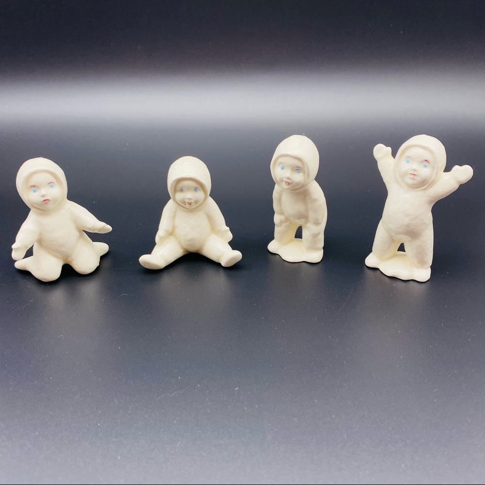 lot of 4 snow babies